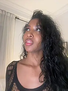 IamCrystal2 online show from 05-17-26, 07:54