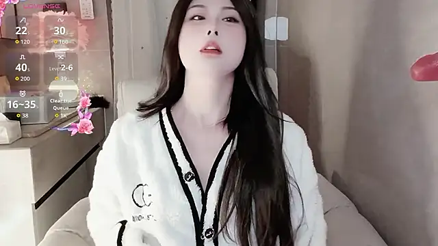 Blossom-666 online show from 01-18-26, 04:16