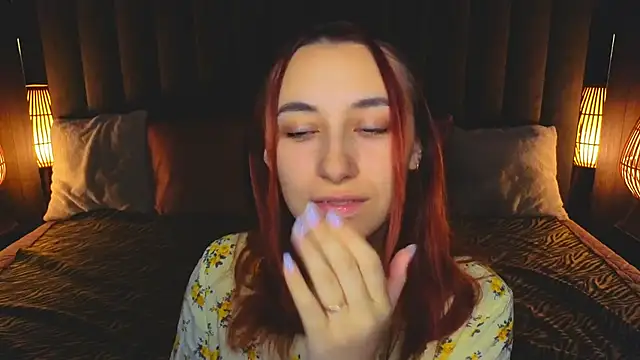 Roxy Rayy online show from 10-22-25, 06:13