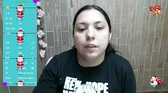 Snapshot of solyeria chatting on 12-20-24, 01:33 solyeria online show from 12-20-24, 01:33