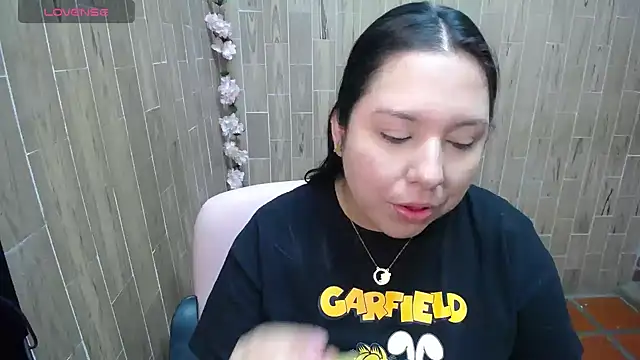 Snapshot of solyeria chatting on 09-10-25, 06:30 solyeria online show from 09-10-25, 06:30