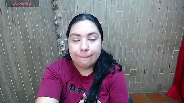 Snapshot of solyeria chatting on 10-13-25, 09:26 solyeria online show from 10-13-25, 09:26