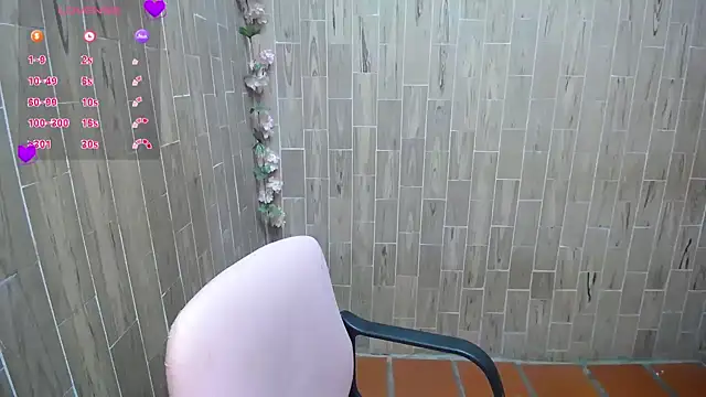 Snapshot of solyeria chatting on 10-17-25, 01:09 solyeria online show from 10-17-25, 01:09