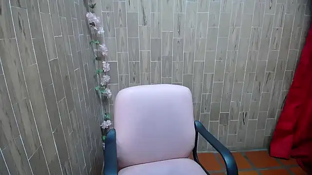 Snapshot of solyeria chatting on 04-05-26, 12:13 solyeria online show from 04-05-26, 12:13