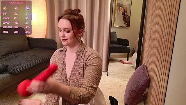 Lella Ryann  online show from 02-12-26, 07:09