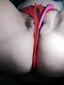 Snapshot of Holly-69 chatting on 11-06-25, 11:00 Holly-69 online show from 11-06-25, 11:00