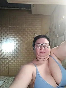 Holly-69 online show from 05-09-26, 06:13