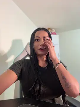 missycanoo online show from 06-17-26, 01:52