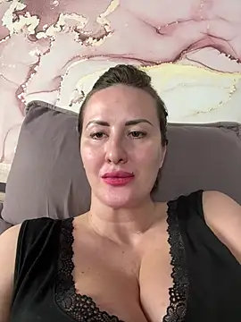 Snapshot of LanaShockk chatting on 01-13-25, 05:12 LanaShockk online show from 01-13-25, 05:12