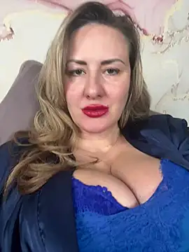 Snapshot of LanaShockk chatting on 02-14-25, 07:12 LanaShockk online show from 02-14-25, 07:12