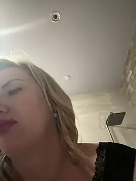 Snapshot of LanaShockk chatting on 03-17-25, 07:48 LanaShockk online show from 03-17-25, 07:48