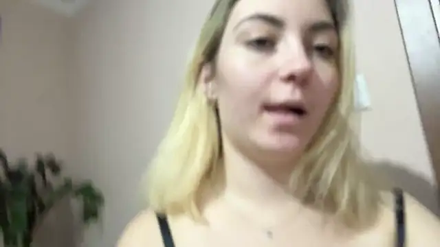 JackyAndHelen online show from 12-03-24, 02:27