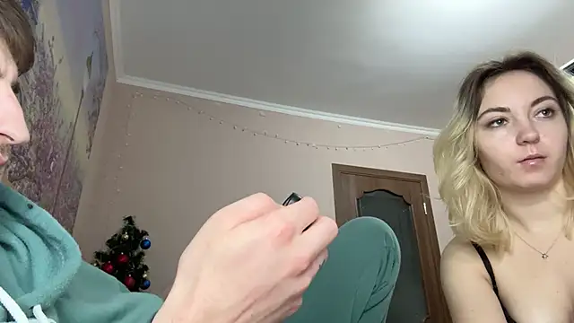 JackyAndHelen online show from 12-24-24, 10:39