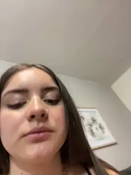 imlindapink online show from 01-14-25, 07:43