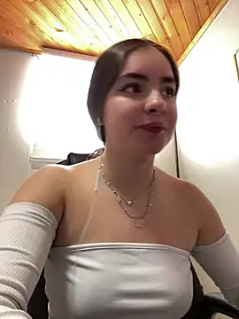 imlindapink online show from 03-03-25, 04:14