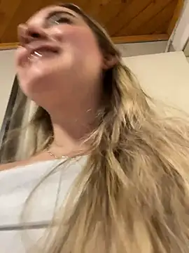 Snapshot of imlindapink chatting on 03-12-26, 06:36 imlindapink online show from 03-12-26, 06:36