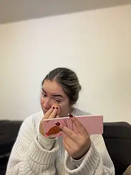 Snapshot of imlindapink chatting on 03-19-26, 02:32 imlindapink online show from 03-19-26, 02:32