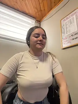 imlindapink online show from 06-01-26, 05:25