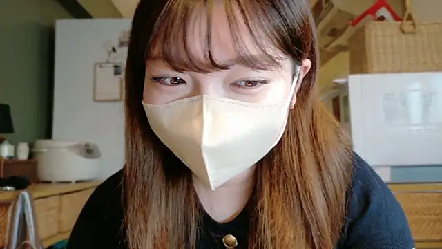  Yui  online show from 09-28-25, 07:58