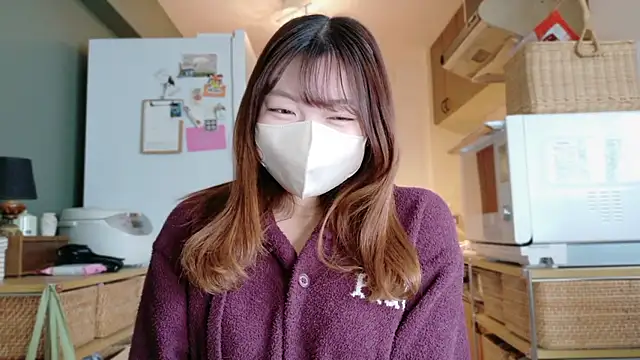  Yui  online show from 10-24-25, 03:25