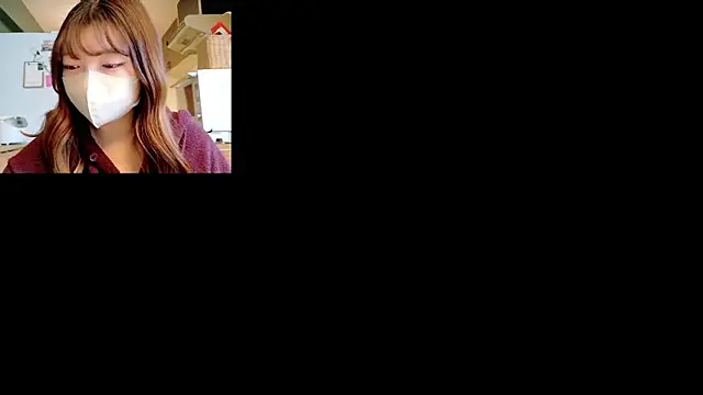  Yui  online show from 10-25-25, 05:04