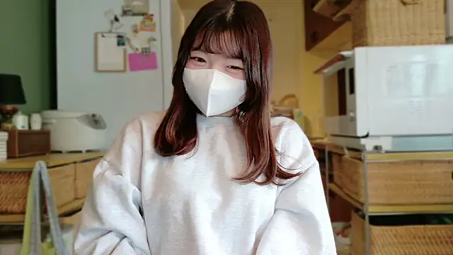  Yui  online show from 11-06-25, 03:18