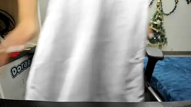 Hotqueensex online show from 12-16-25, 02:49