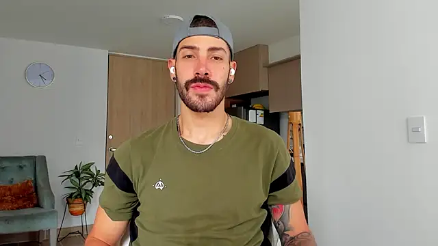 Guyinthemountain online show from 01-08-25, 12:37