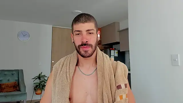 Guyinthemountain online show from 01-22-25, 03:07