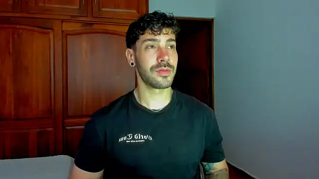 Guyinthemountain online show from 05-07-26, 12:54