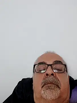 Snapshot of Satiro_Sevilla chatting on 10-04-25, 09:02 Satiro Sevilla online show from 10-04-25, 09:02