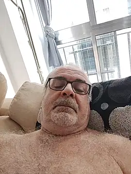 Snapshot of Satiro_Sevilla chatting on 10-21-25, 04:51 Satiro Sevilla online show from 10-21-25, 04:51