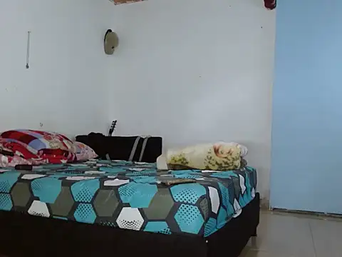 latino hotxxx online show from 05-11-26, 04:15