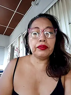 Snapshot of anniecoopeer chatting on 01-15-25, 12:36 anniecoopeer online show from 01-15-25, 12:36