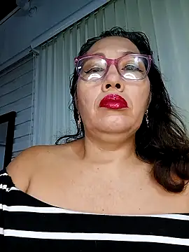 Snapshot of anniecoopeer chatting on 01-27-25, 12:37 anniecoopeer online show from 01-27-25, 12:37
