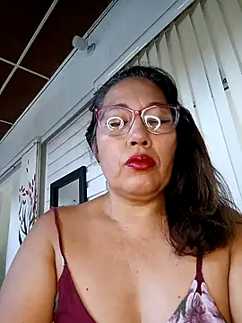Snapshot of anniecoopeer chatting on 02-05-25, 03:52 anniecoopeer online show from 02-05-25, 03:52