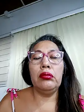 Snapshot of anniecoopeer chatting on 02-06-25, 11:43 anniecoopeer online show from 02-06-25, 11:43