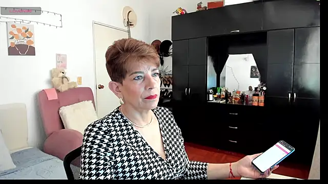 Angelina Stone 65 online show from 12-01-25, 08:58