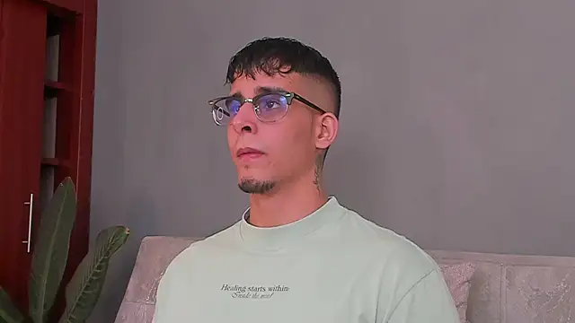 iamcamiloo  online show from 12-14-24, 04:23