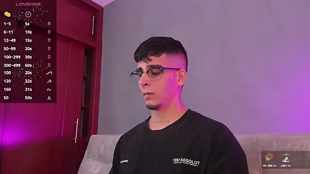 iamcamiloo  online show from 01-11-25, 04:16