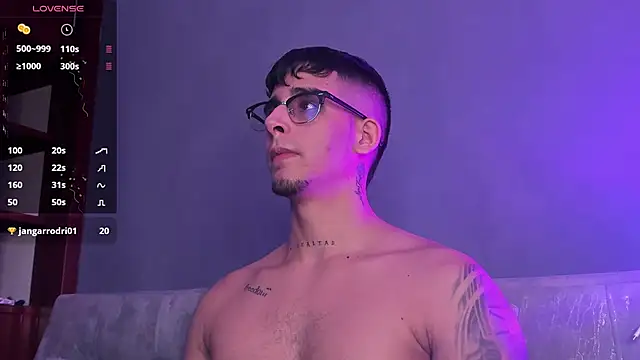 iamcamiloo  online show from 01-11-25, 01:01