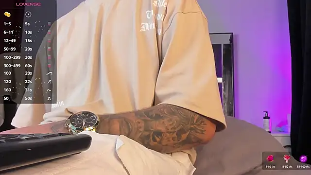 iamcamiloo  online show from 03-01-25, 08:45