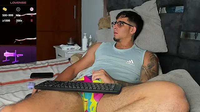 iamcamiloo  online show from 09-18-25, 05:31