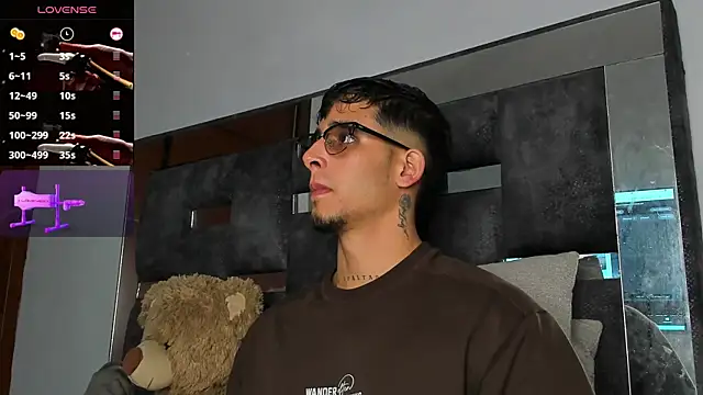 iamcamiloo  online show from 10-28-25, 11:36