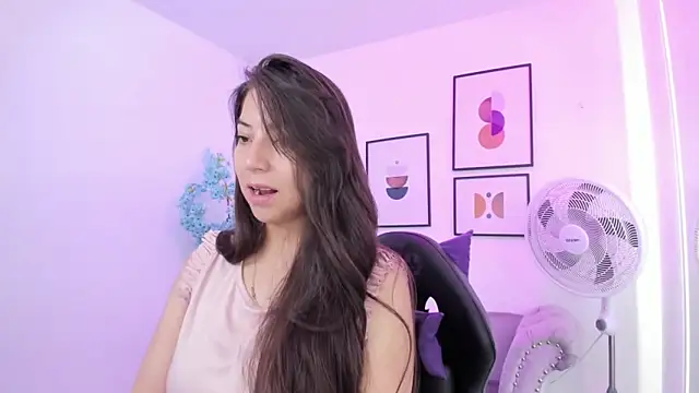 Ema louis  online show from 01-17-25, 12:31