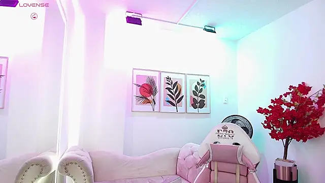 Ema louis  online show from 03-13-26, 12:34