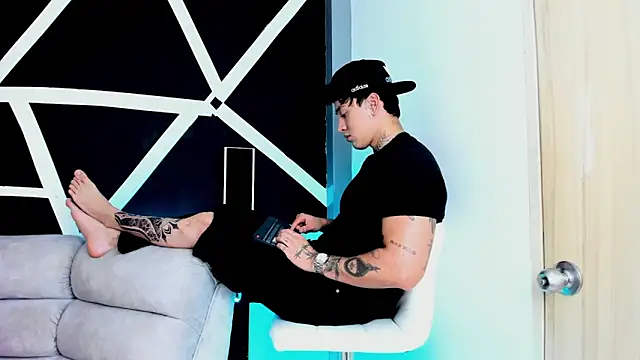 JUSTIN FULLER1 online show from 09-30-25, 08:58