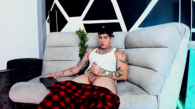 JUSTIN FULLER1 online show from 10-09-25, 09:24