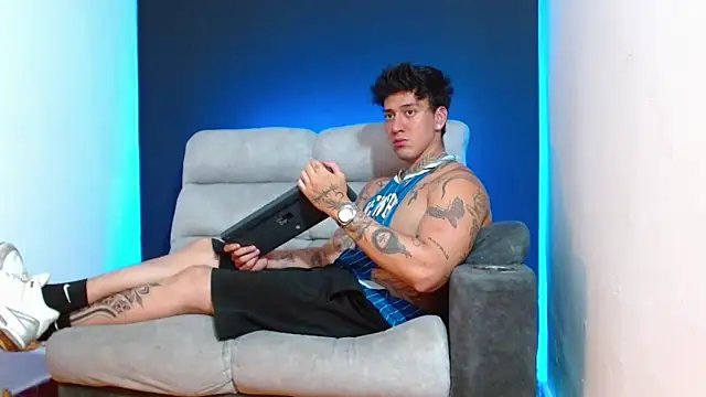 JUSTIN FULLER1 online show from 12-23-25, 12:08