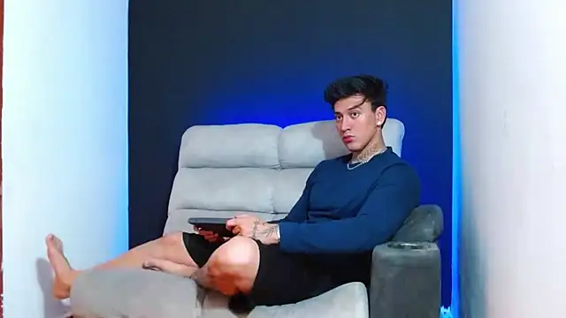 JUSTIN FULLER1 online show from 01-16-26, 04:27